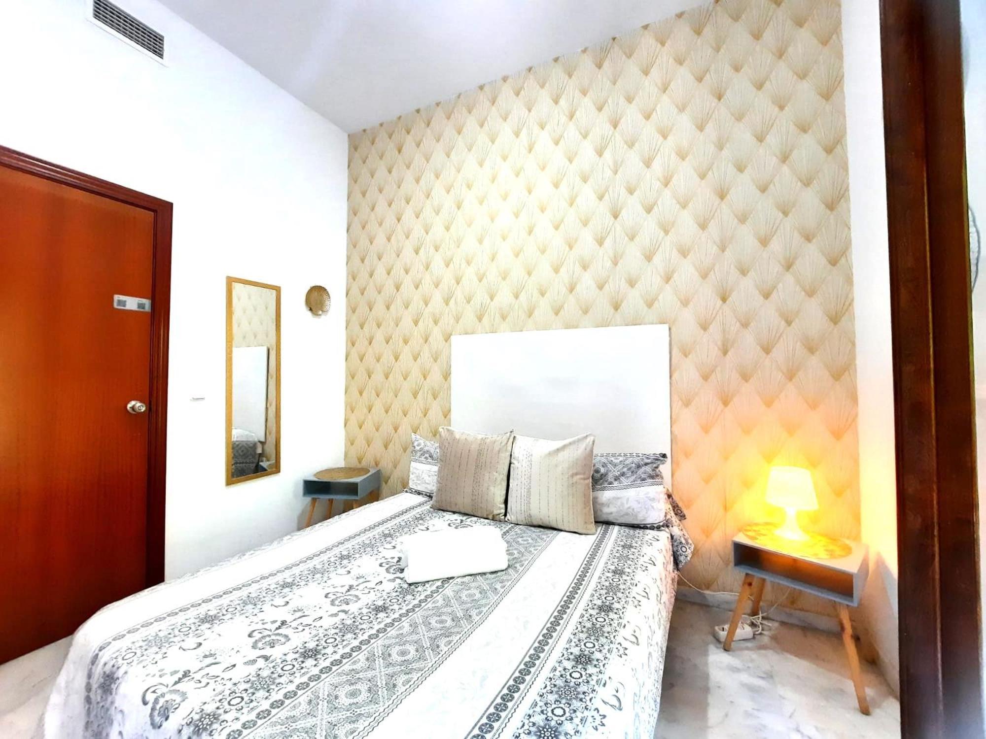 Budget And Lovely Rooms Las Setas