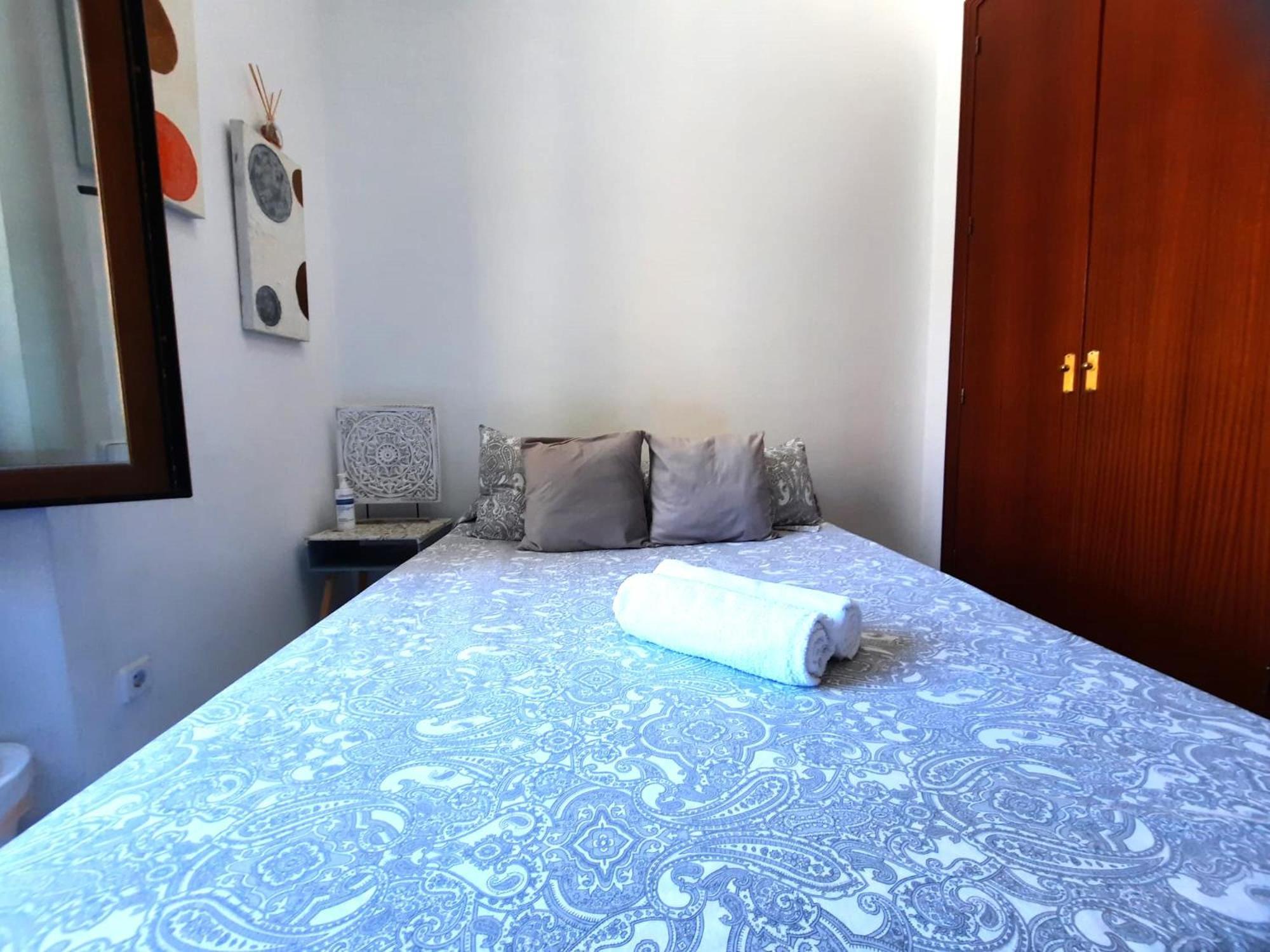 Budget And Lovely Rooms Las Setas Apartment