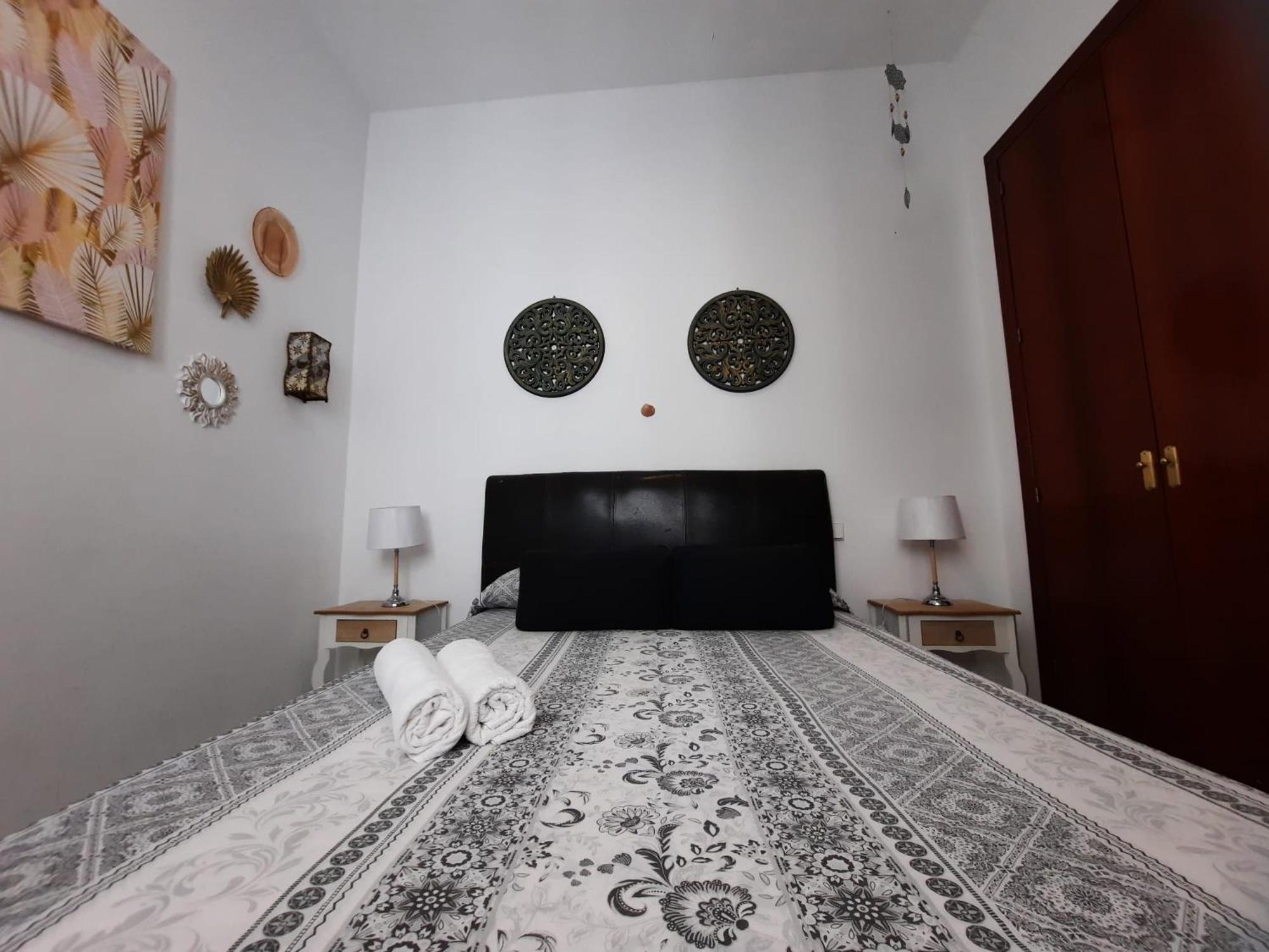 Budget And Lovely Rooms Las Setas Apartment